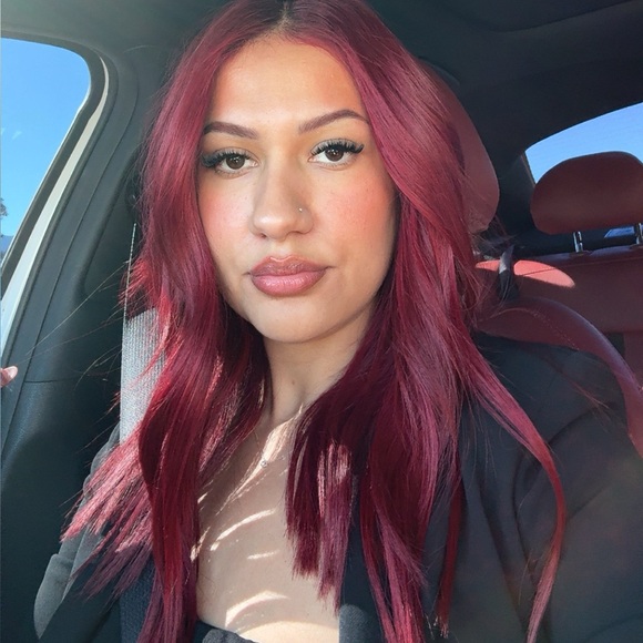 Meet your Posher, Rosario - Picture 1 of 1